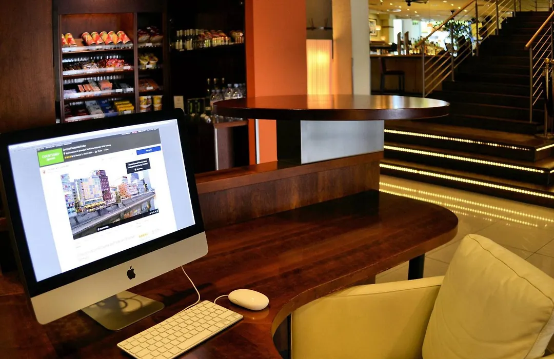 Courtyard By Marriott Duesseldorf Hafen-1